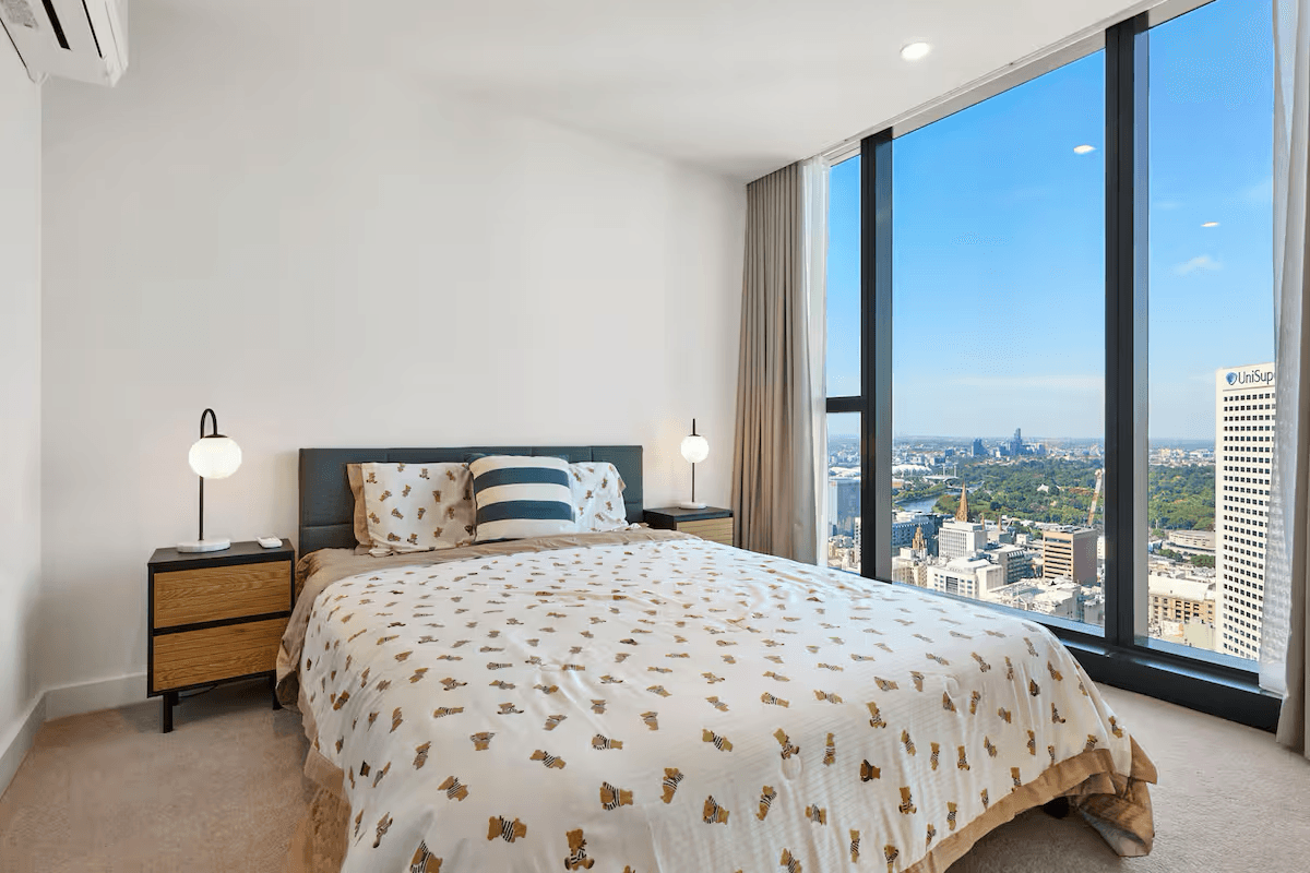 3 Bedroom Apt Melbourne Central